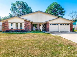 8616 Brookridge Dr, North Richland Hills, TX 76182