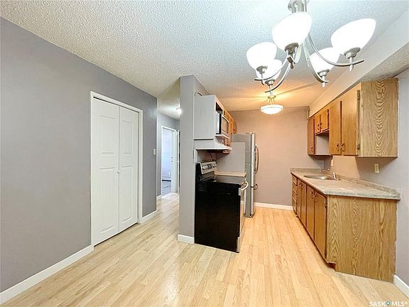 4th image of 529 X Ave S #101