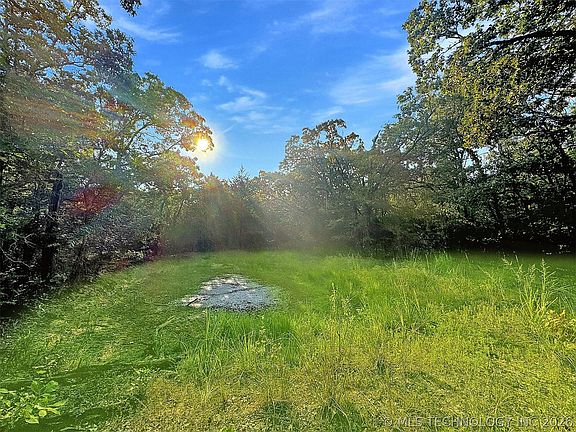 5th image of 22695 N Six Mile Rd