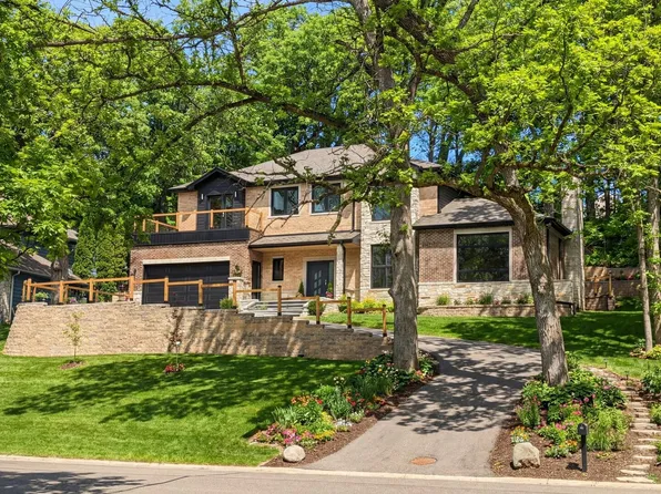 615 Harper Dr, Algonquin, IL 60102