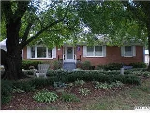 1305 Carter Ln photo 1