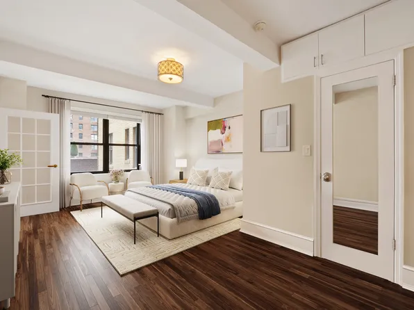 200 East 16th Street image 3 of 7