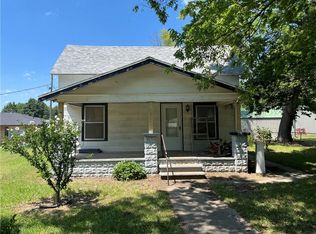 212 W Main St, Edna, KS 67342