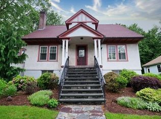 12 Chalmers Rd, Worcester, MA 01602