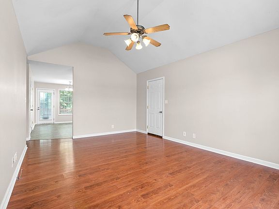 5th image of 1272 Silver Star Dr