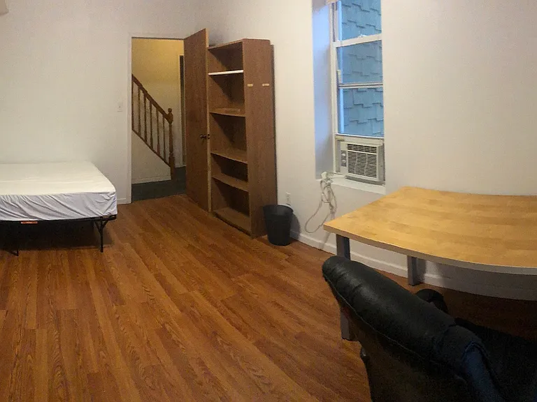 4040 Powelton Ave #3 — Photo 2