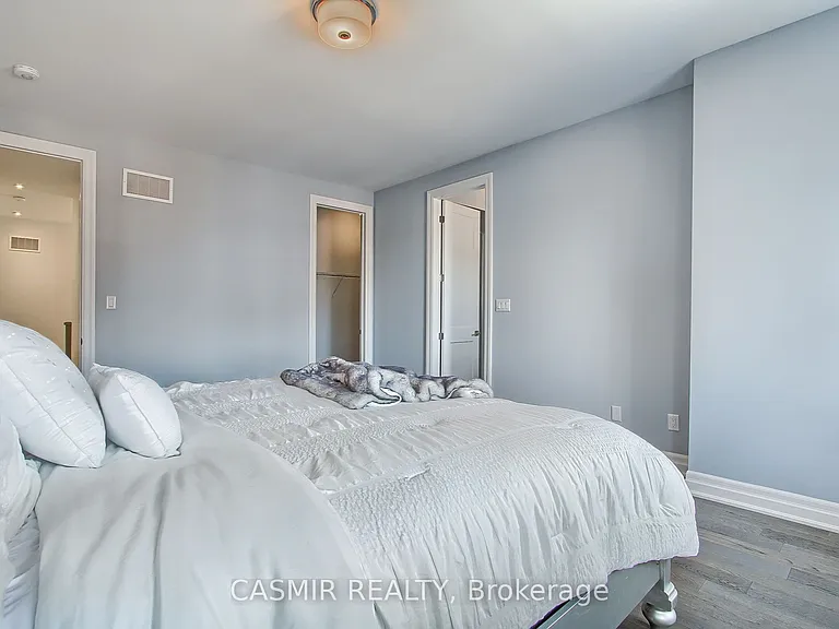 9873 Keele St — Photo 26