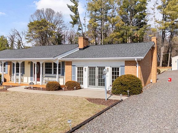 4th image of 19509 Williams Dr