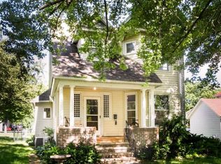 1213 9th St, Nevada, IA 50201