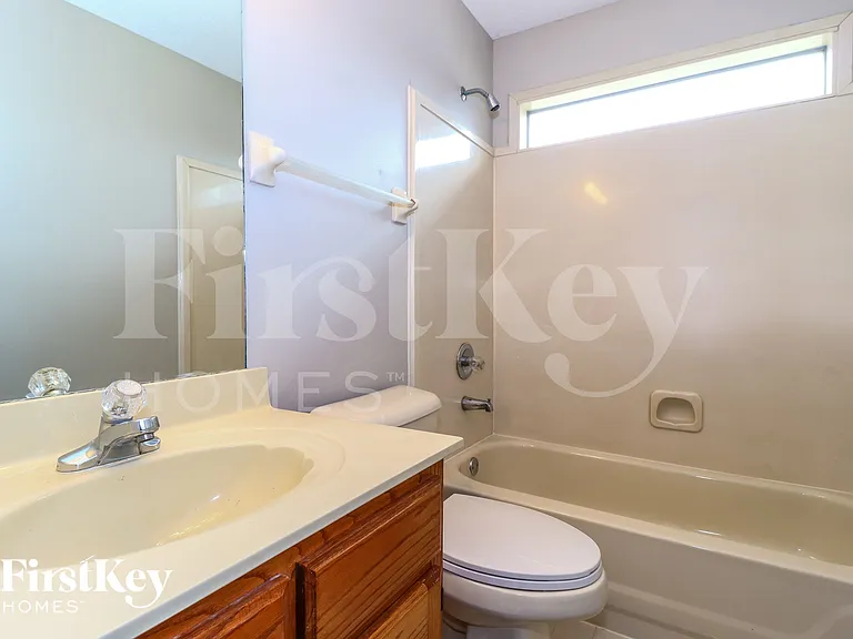 9689 Kingsridge Dr — Photo 12