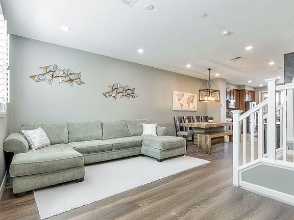 3rd image of 267 Montalcino Cir