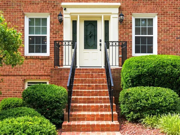 209 Chelsea Dr, Forest, VA 24551