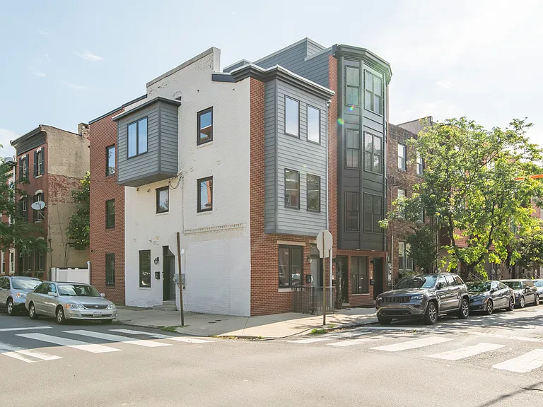 1643 Fitzwater St #A — Photo 31