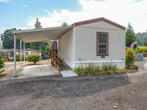 22071 Highway 62 #31, Shady Cove, OR 97539