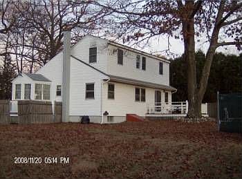 2nd image of 35 Hill St