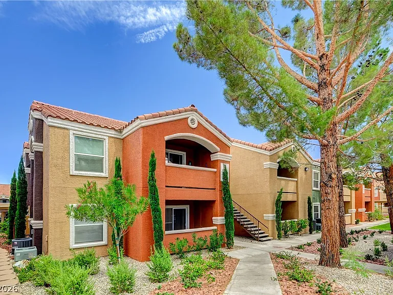 8101 W Flamingo Rd #1017 — Photo 2