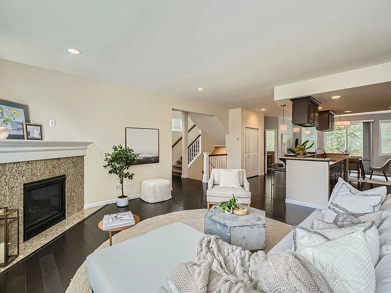 10502 SE 10th Ct — Photo 6