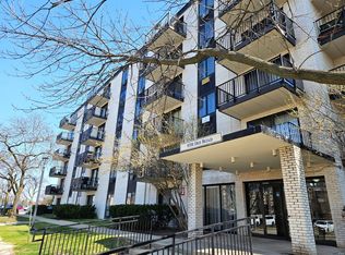 9701 N Dee Rd Unit 6M, Niles, IL