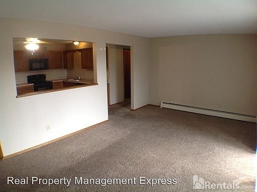 4th image of 4205 S Locust Dr APT 2