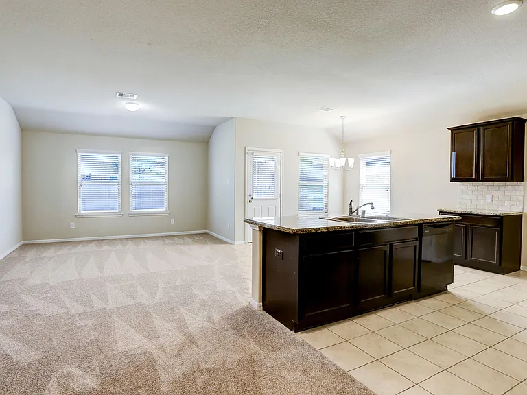 2911 Indwarra Ct — Photo 2