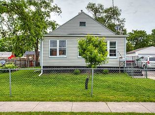 2242 Garfield Ave, Des Moines, IA 50317