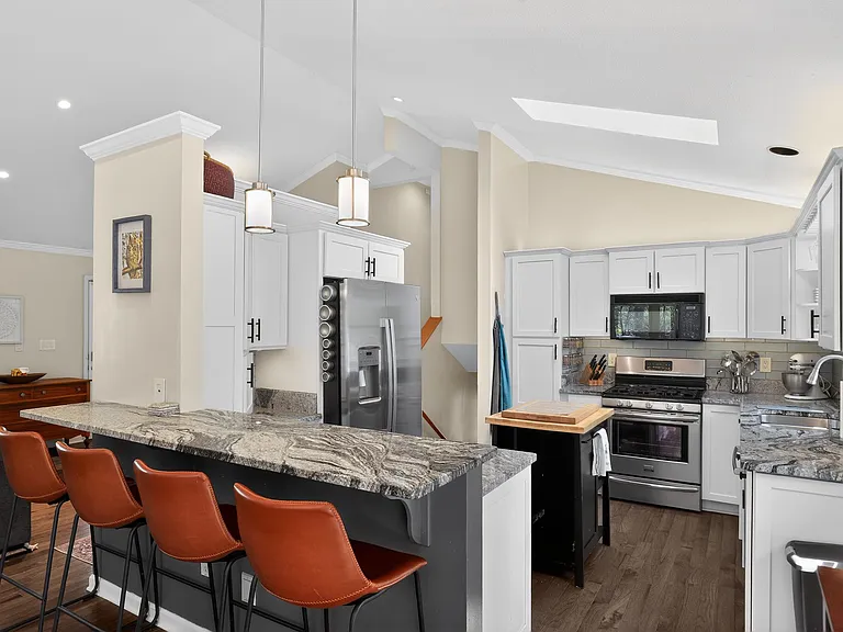 6 Hunters Ridge Dr — Photo 17