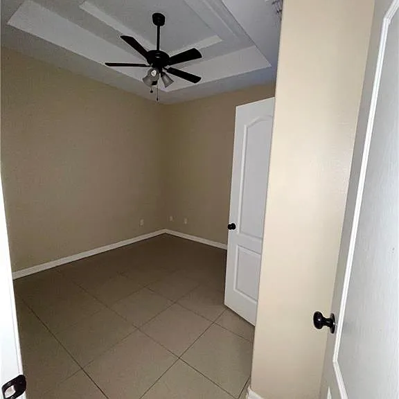 2605 E Franklin Ave #4 — Photo 10