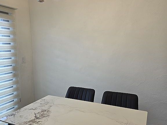 4th image of 2511 Pierce St #8