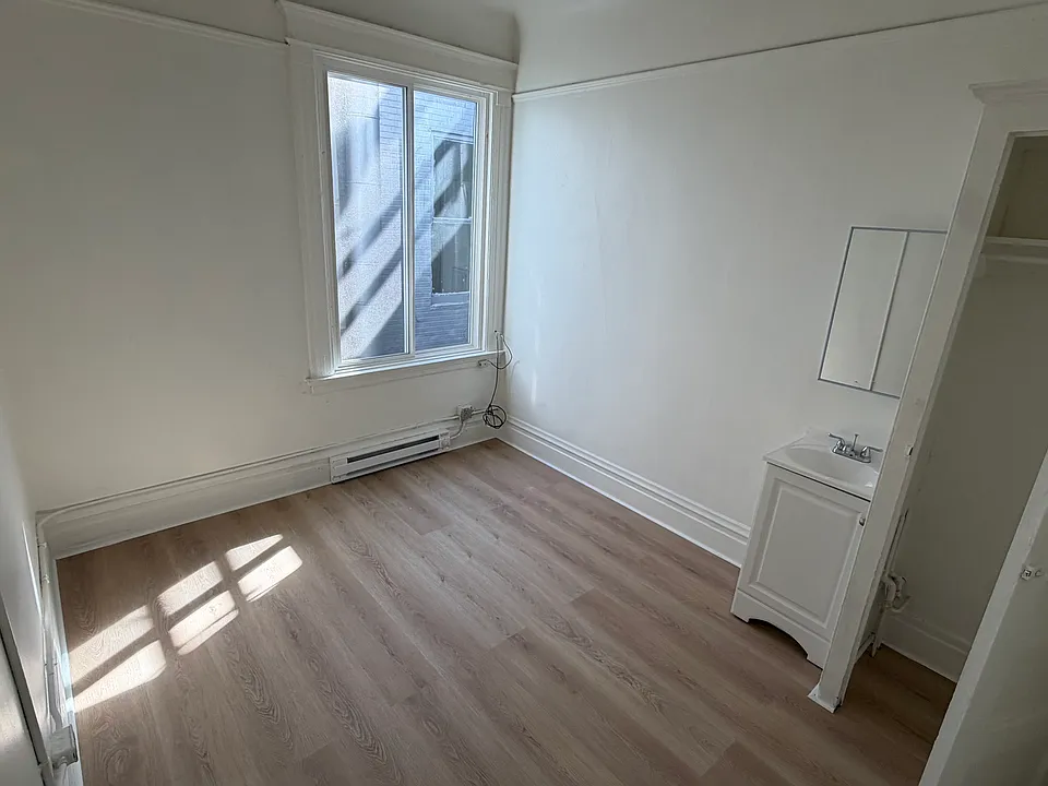754 Broadway St #41