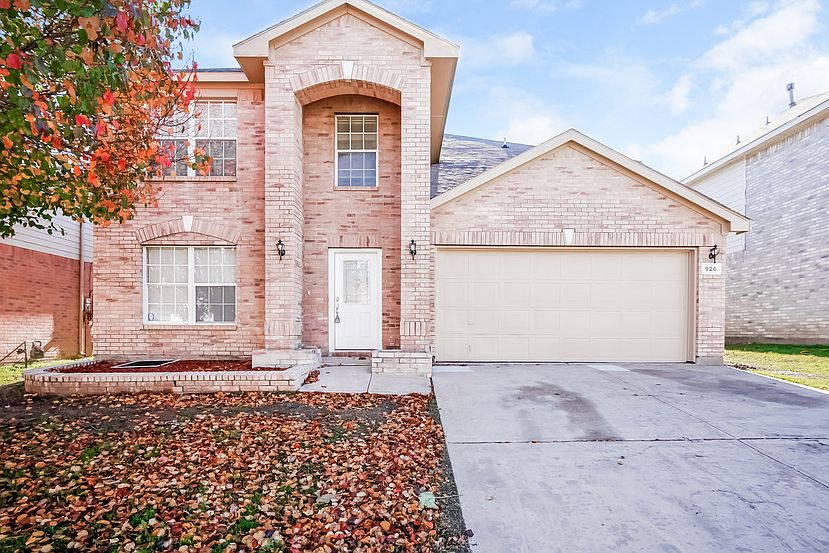 1st image of 926 Cattail Dr