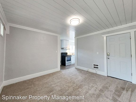 4th image of 815 N I St #11389266