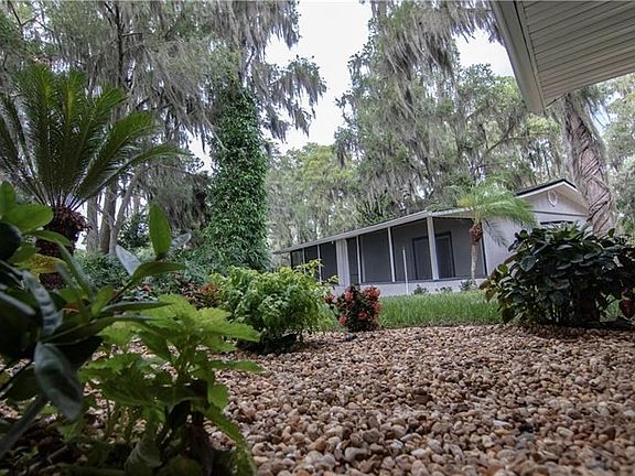 Guest Home Porch