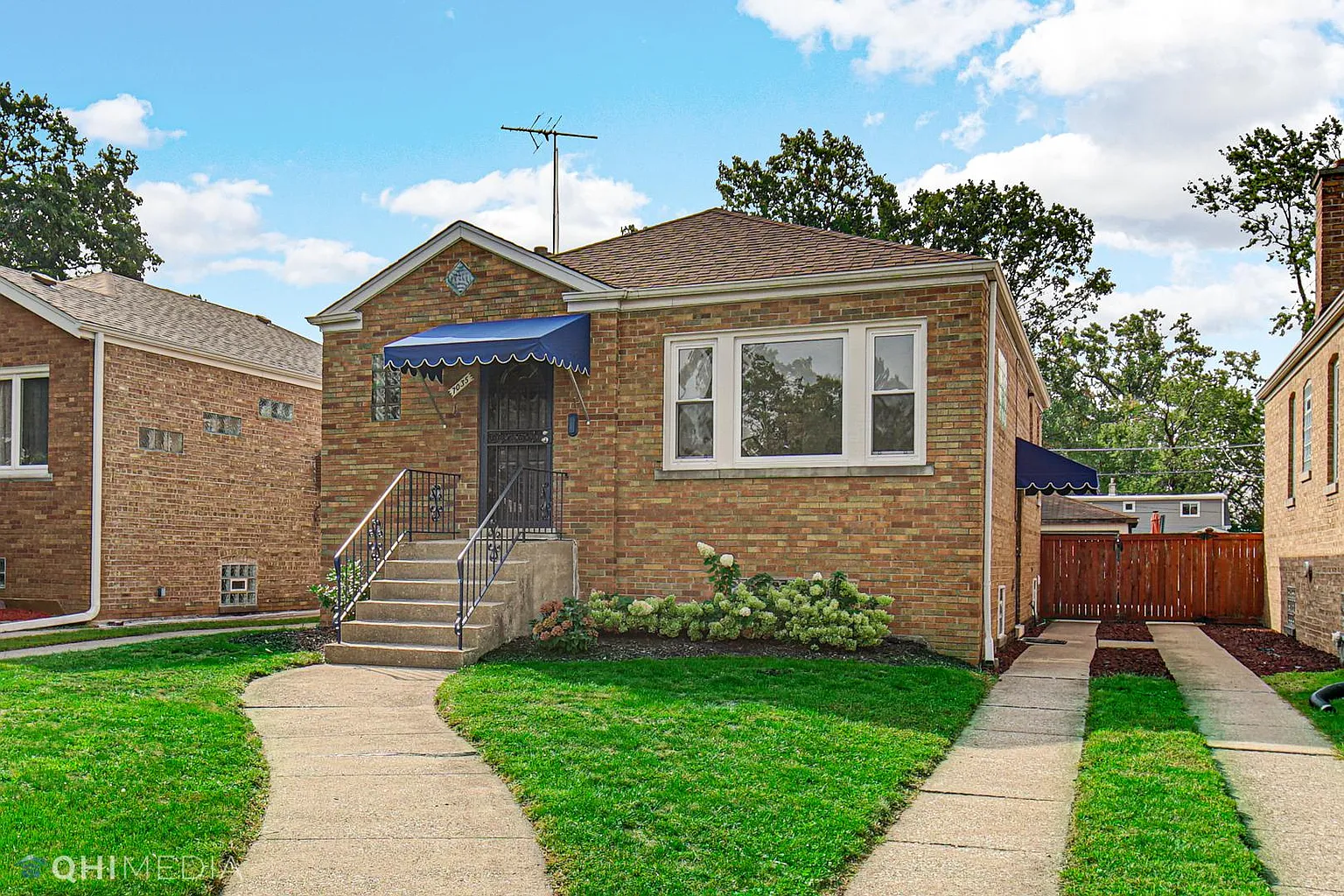 7035 43rd St photo 1