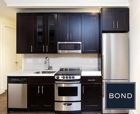 Rented by Bond New York | media 33