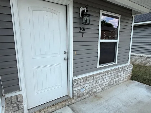 Plum Place, 301 Plum St #F, Hackett, AR 72937