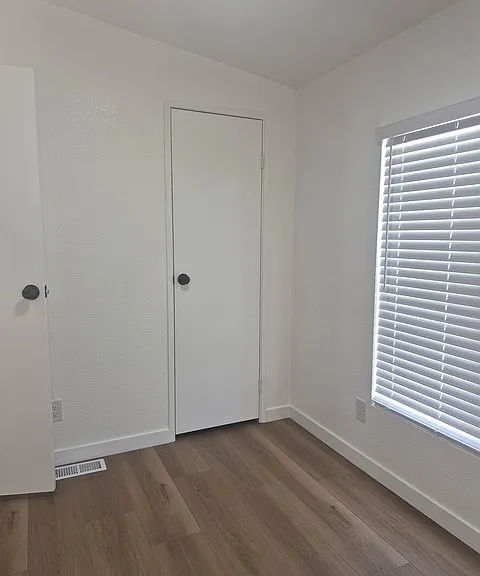 8391 San Fernando Rd #12 — Photo 5