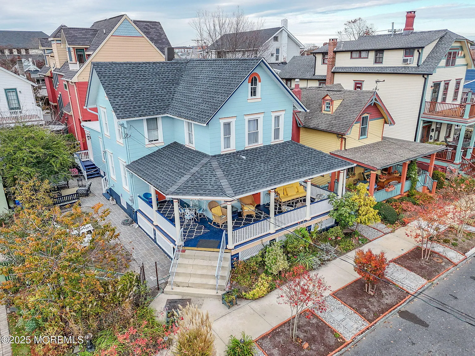4 bed, 2.5 bath, $5,400 — Photo 3
