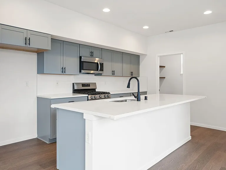 10002 Kings Landing Ave NW — Photo 10