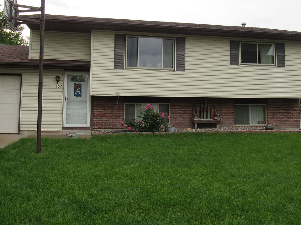 1st image of 1107 11th Ave
