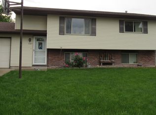 1107 11th Ave, Kearney, NE 68845