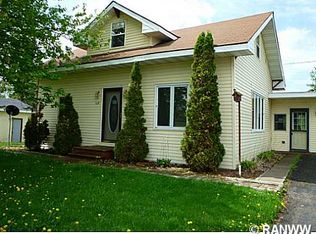 410 S 8th St, Cameron, WI 54822