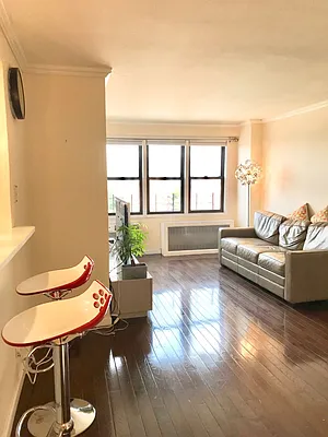 Rented by Keller Williams NYC | media 25