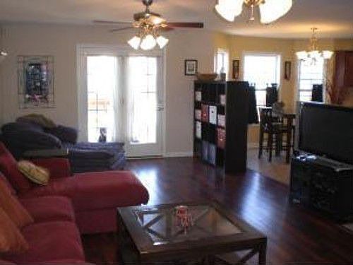 3rd image of 3712 Jolene Ct