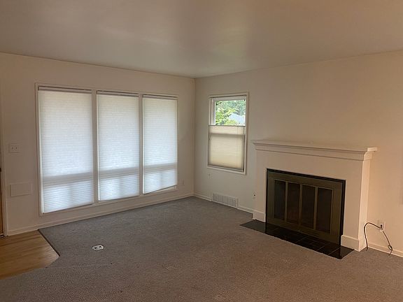 3rd image of 6711 NE Bellevue Ave