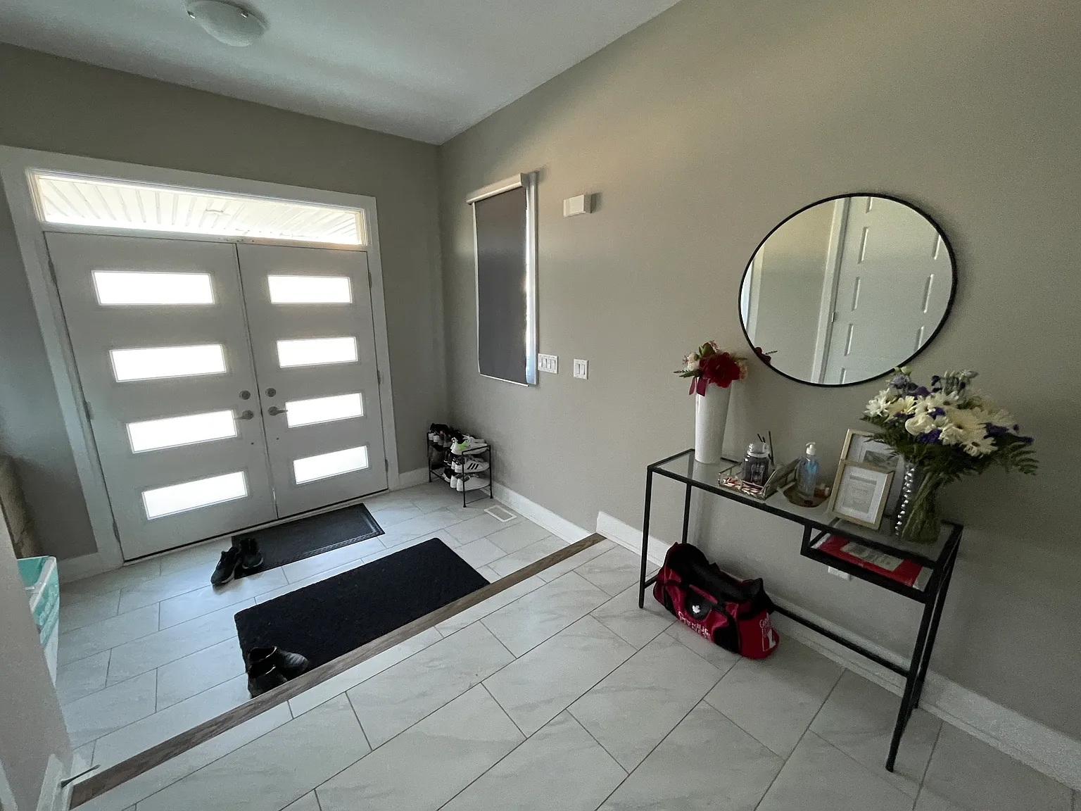 4 bed, 3.5 bath, 2730 sqft, $2,999 — Photo 2