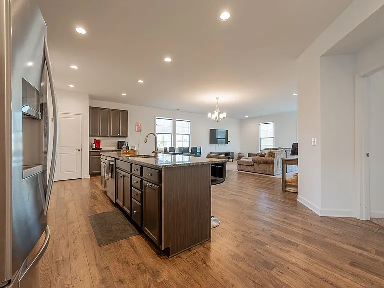 5006 Forsythia Pl — Photo 10