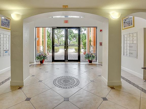 5th image of 9340 Fontainebleau Blvd #W306