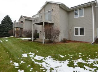 872 Saint Albert The Great Dr, Sun Prairie, WI 53590