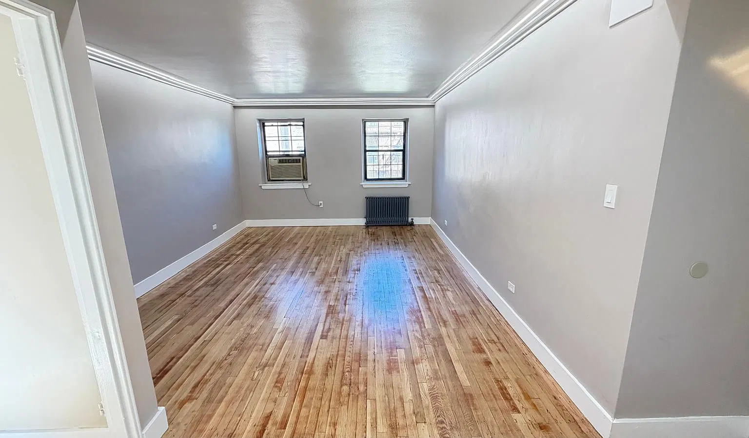 1 bed, 850 sqft, $2,200 — Photo 1