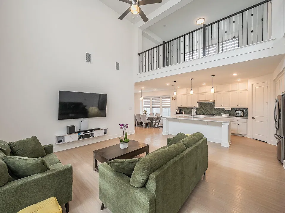 3509 Andromeda Dr